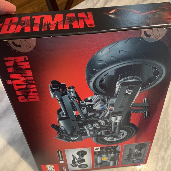 Technic Lego The Batman Batcycle 42155 - Picture 5 of 8